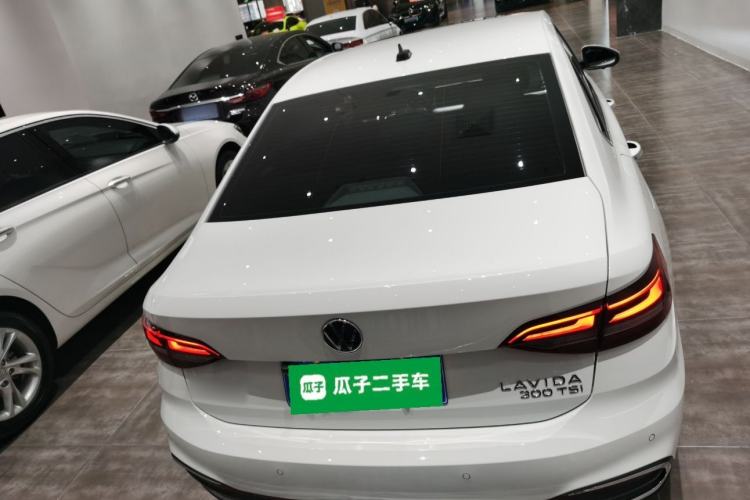 Used Volkswagen Lavida 2024 300TSI DSG Full-Comfort Edition