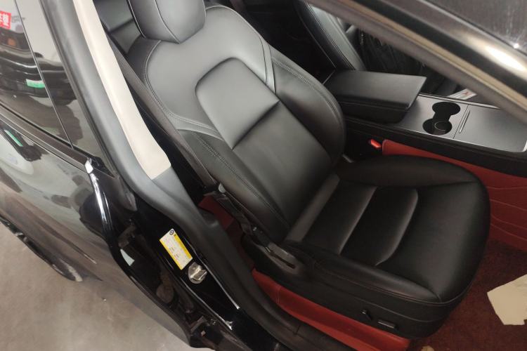 Used Tesla Model Y 2022 Rear-Wheel-Drive Version
