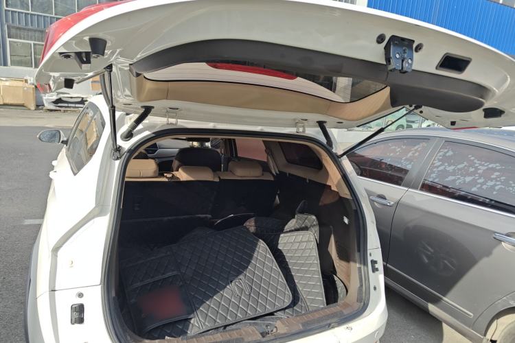 Used Baojun 310W 2017 1.5L Manual Fashion Model China V
