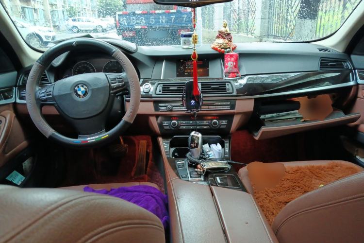 Used BMW 5 Series 2014 525Li Leading Model
