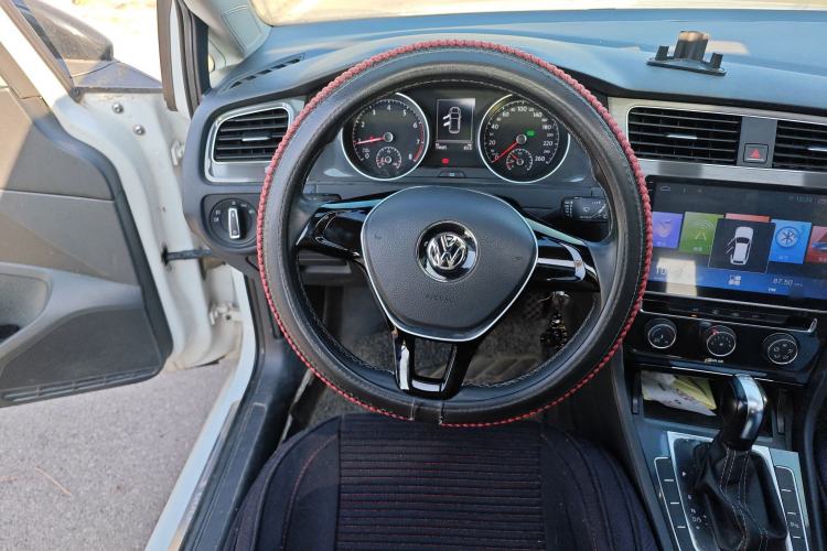 Used Volkswagen Golf 2017 230TSI Automatic Comfort Edition – Celebrating Milestone of One Million Units