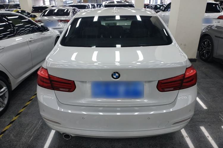 Used BMW 3 Series 2017 318i Fashion Model
