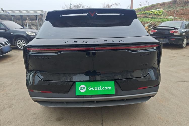 Used Venucia V 2023 260T Idol Edition Pro