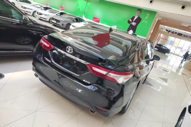 Used Toyota Camry 2021 2.0G Luxury Edition
