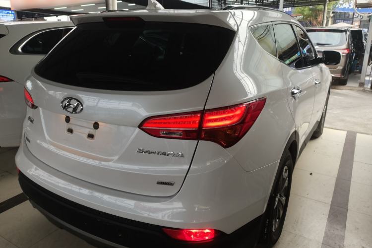 Used Hyundai Santa Fe 2015 2.0T Automatic All-Wheel Drive Smart Version 5 Seats
