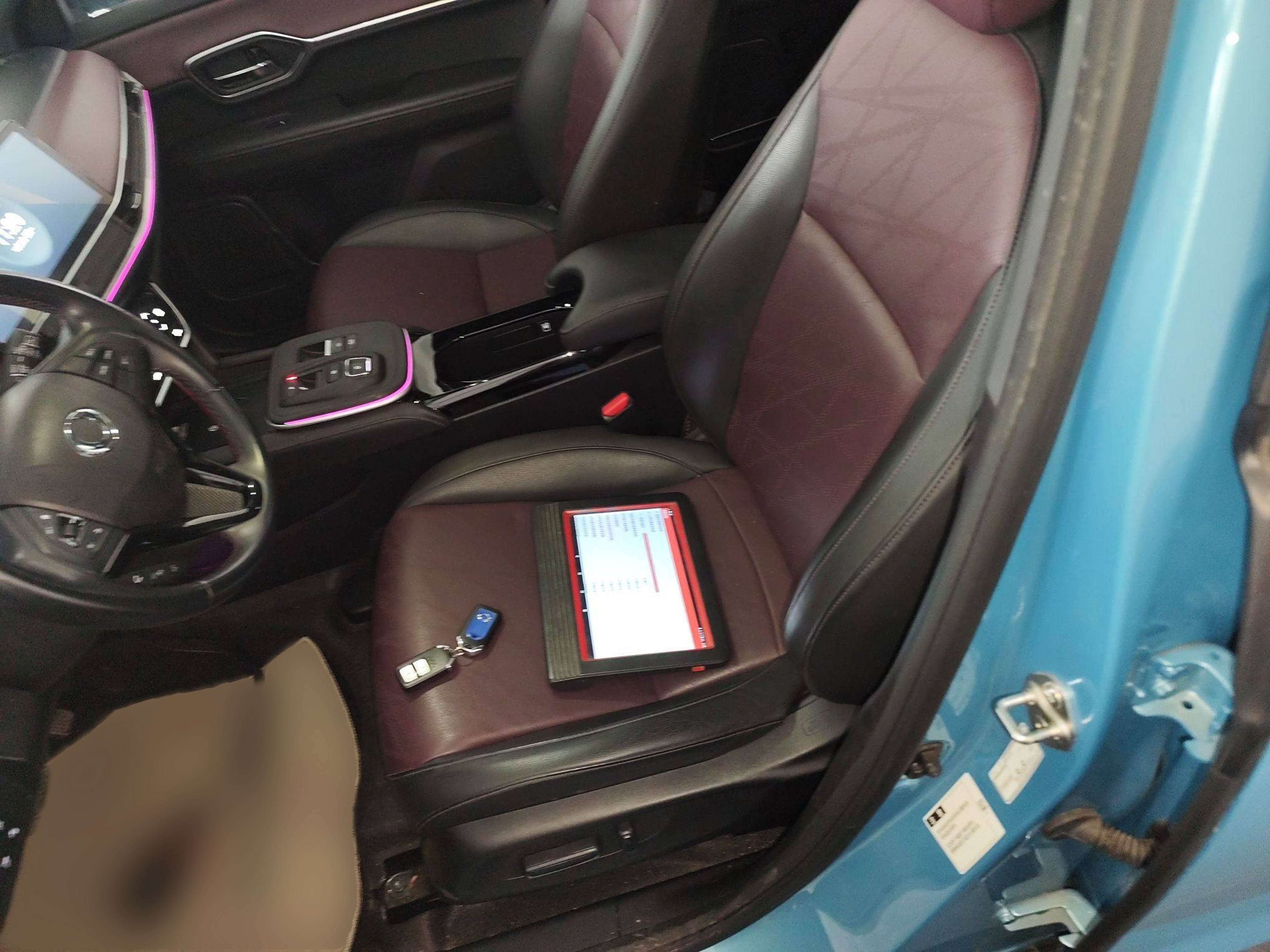 Переднее сиденье в автомобиле