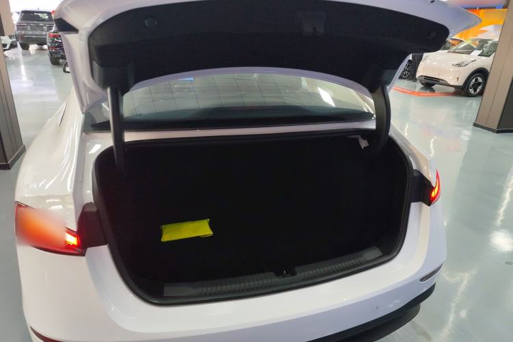 Used Roewe D7 2025 DMH 125km World Champion Excellence Edition
