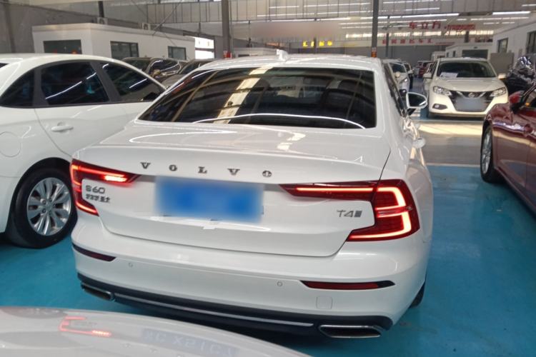 Used Volvo S60 2020 T4 Zhiyi Luxury Edition