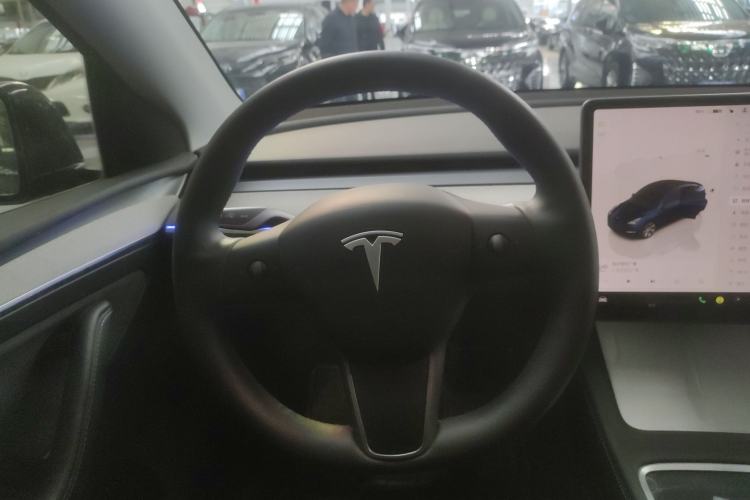 Used Tesla Model Y 2024 Rear-Wheel-Drive Version
