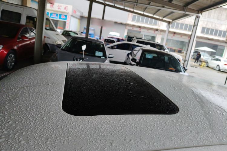 Used Volkswagen Polo 2016 1.6L Automatic Comfort Model