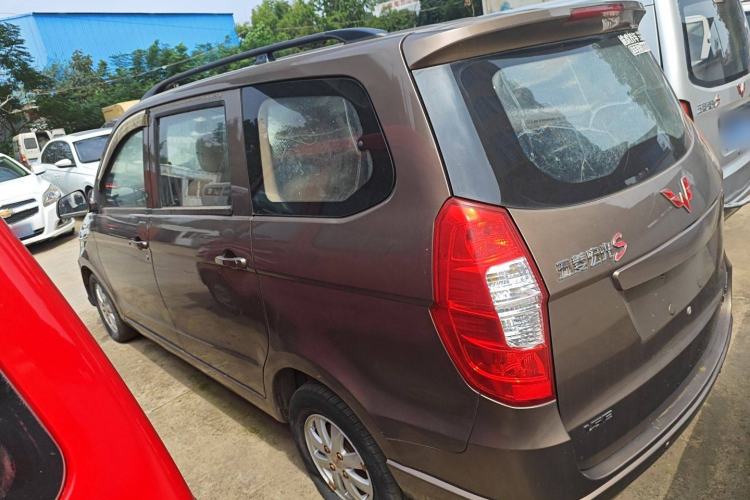 Used Wuling Hongguang 2014 1.5L S Standard Version
