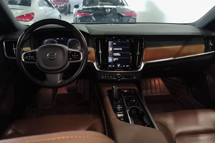 Used Volvo S90 2021 B5 Zhiyi Luxury Edition
