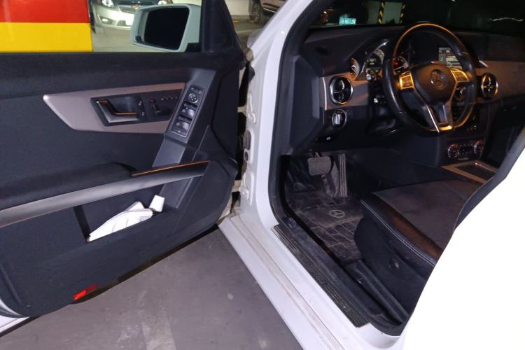 Used Mercedes-Benz GLK-Class 2015 GLK 260 4MATIC Dynamic Edition Ultimate Version
