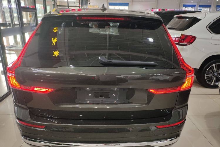Used Volvo XC60 2022 B5 4x4 Zhiyi Luxury Edition
