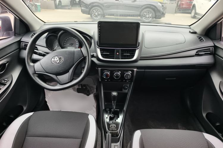 Used Toyota YARiS L 2020 1.5L CVT Leading Edition
