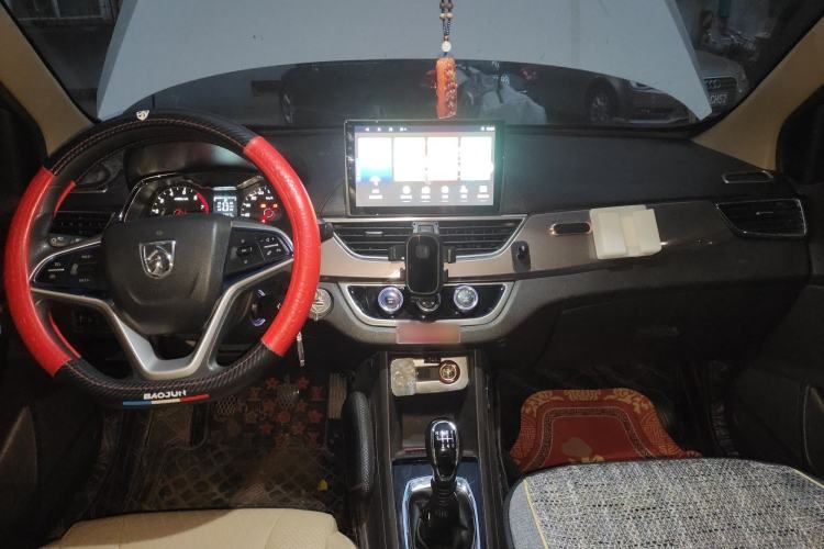 Used Baojun 310W 2017 1.5L Manual Comfort Model China V Standard