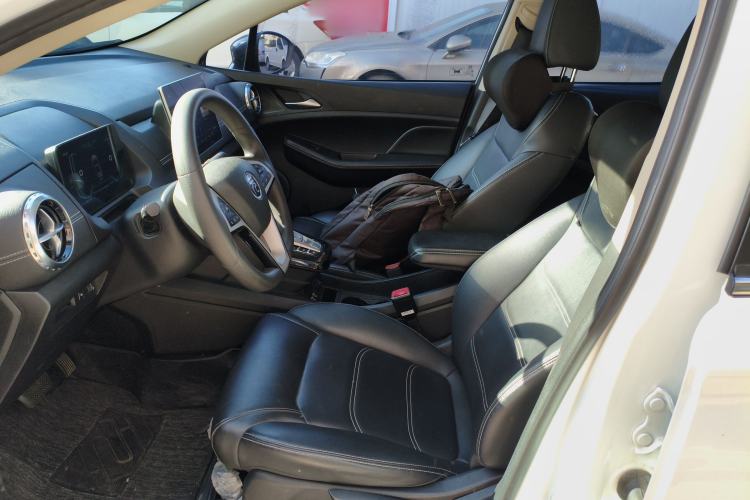 Used BYD Yuan New Energy 2019 EV535 Smart Connect Trendsetting Model
