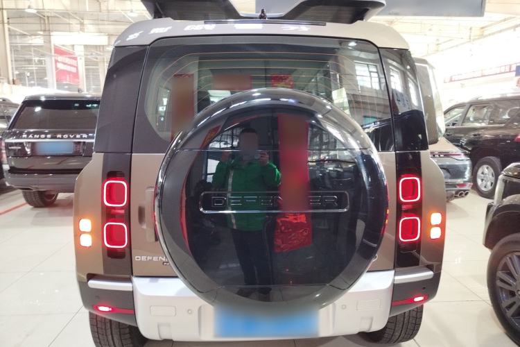 Used Land Rover Defender 2020 110 P400 SE
