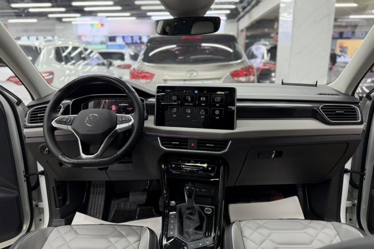 Used Volkswagen Tayron 2023 300TSI Two-Wheel-Drive Luxury Plus Advanced Edition
