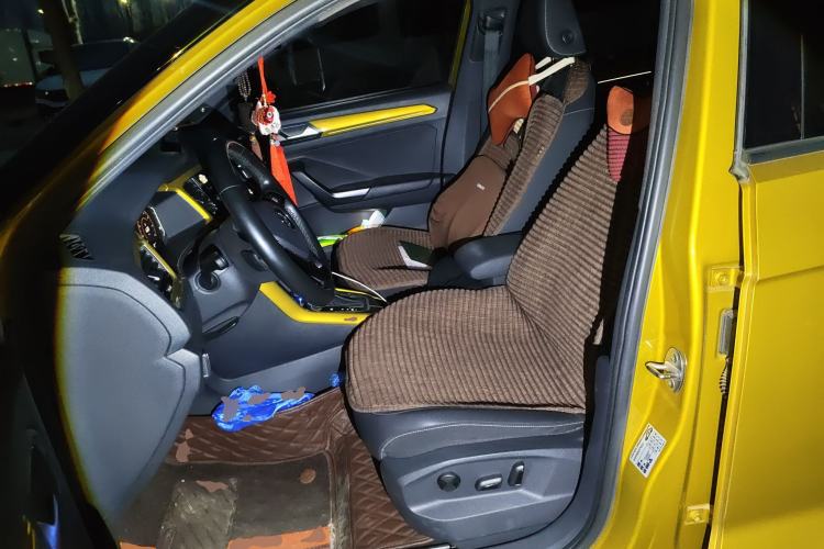 Used Volkswagen T-ROC 2019 280TSI DSG Two-Wheel-Drive Luxury Version China V Emission Standard
