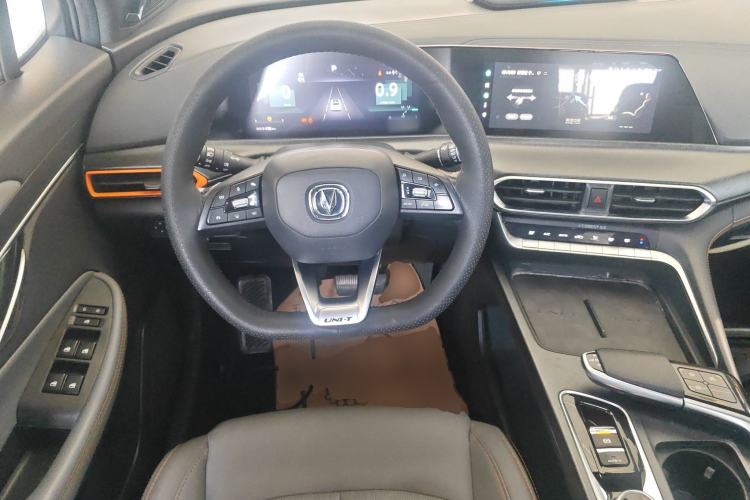 Used Changan UNI-T 2022 1.5T Prestige Version
