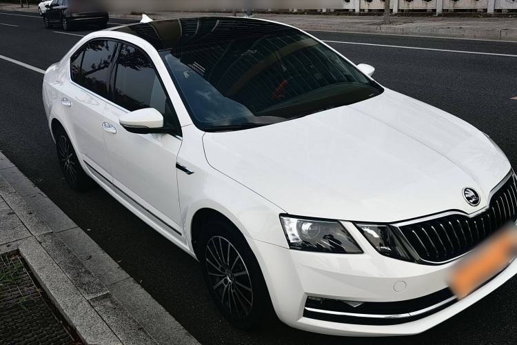 Used Skoda Octavia 2019 1.5L Automatic Smart Drive Luxury Edition China V Standard
