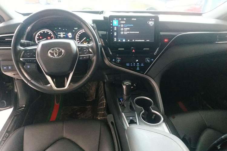 Used Toyota Camry 2021 2.0G Luxury Edition
