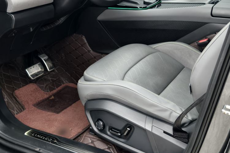 Used Lynk & Co 08 EM-P 2023 245km Ultra-Long Range Halo
