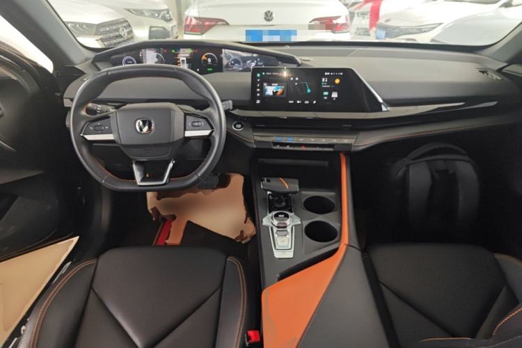 Used Changan UNI-V iDD 2023 Zhidian iDD 1.5T 113km Smart & Fun Version (Rapid Edition)
