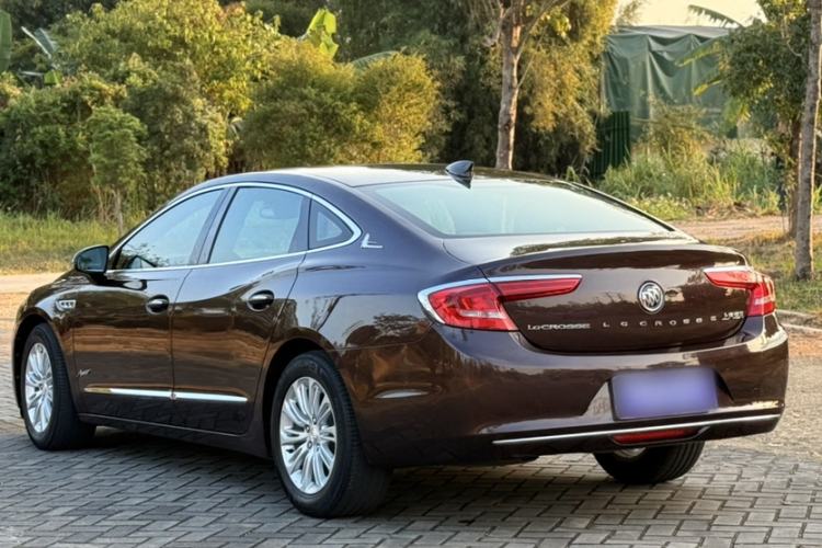 Used Buick LaCrosse 2018 20T Luxury Model
