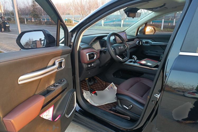 Used Geely Auto Haoyue 2022 1.8TD Automatic Prestige 7-Seater
