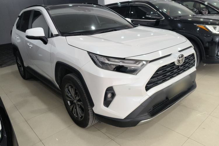 Used Toyota RAV4 2023 2.0L CVT Two-Wheel Drive Fashion Plus Edition
