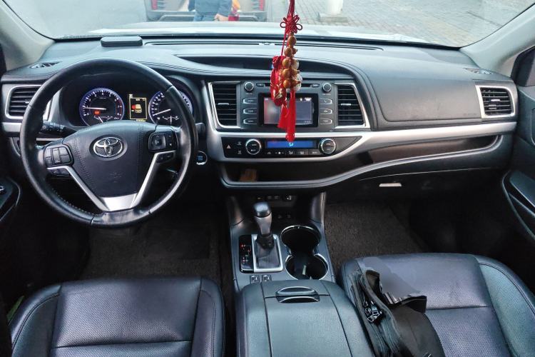 Used Toyota Highlander 2018 2.0T Four-Wheel Drive Luxury Edition 7 Seats China V Emission Standard