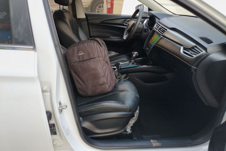 Used Roewe i5 2019 1.5L Automatic 4G Connected Langhao Edition
