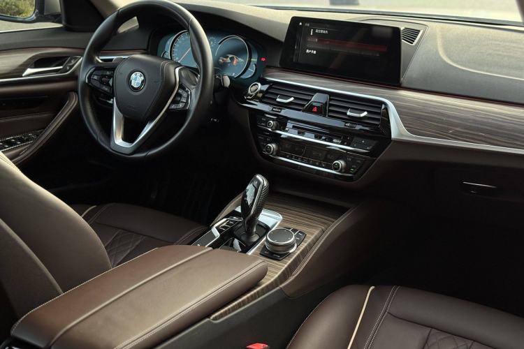 Used BMW 5 Series 2018 530Li xDrive Luxury Package
