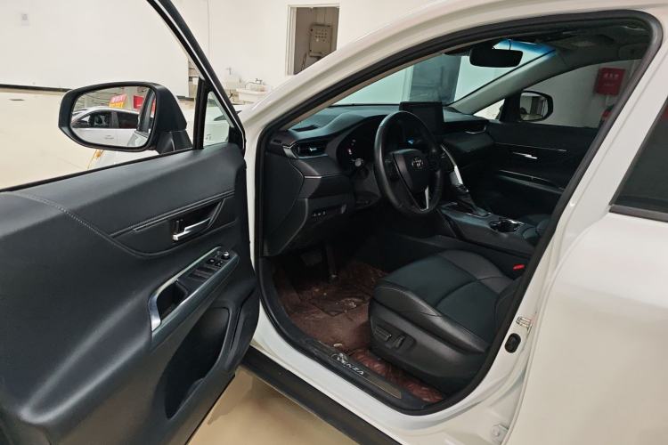 Used Toyota Venza 2022 Dual-Engine 2.5L CVT Two-Wheel Drive Luxury Edition
