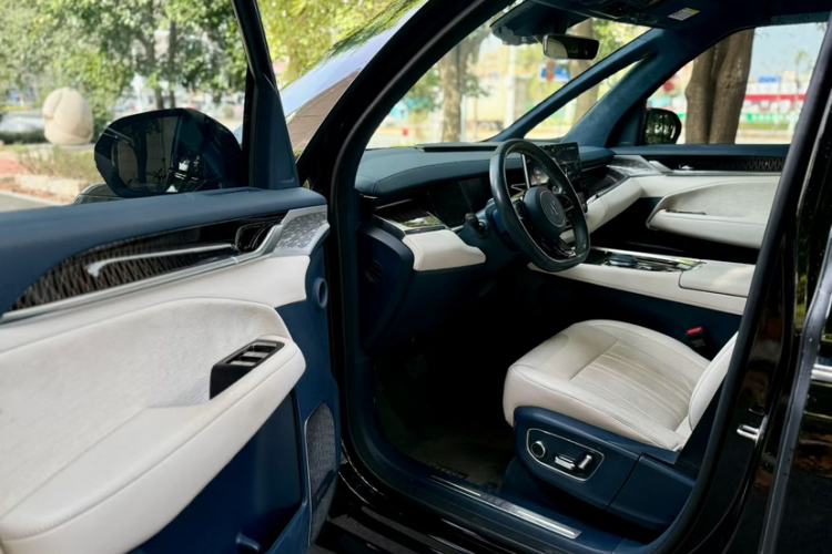 Used Zeekr 009 2022 WE Edition
