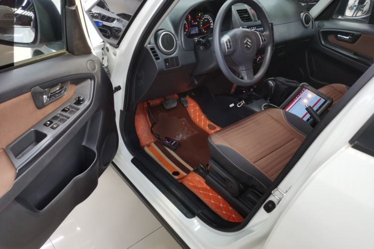 Used Suzuki SX4 2016 1.6L Automatic Classic Edition
