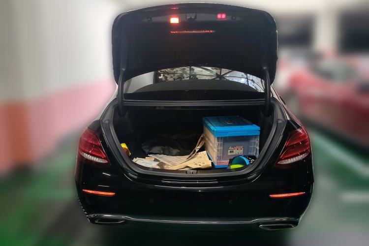 Used Mercedes-Benz E-Class 2018 Facelift E 300 L Luxury Edition
