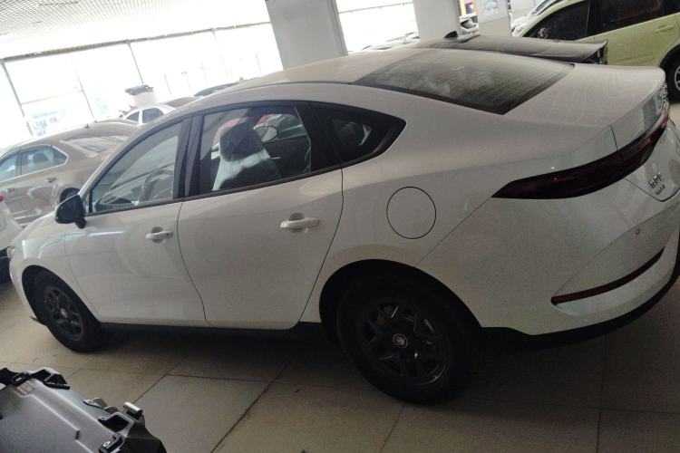 Used BYD Qin PLUS 2025 DM-i Smart Drive 55KM Leading Model