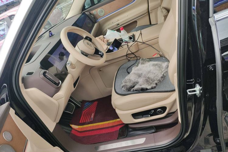 Used Hima AITO M9 2024 All-Electric Ultra Version 100 kWh 5-Seater Model
