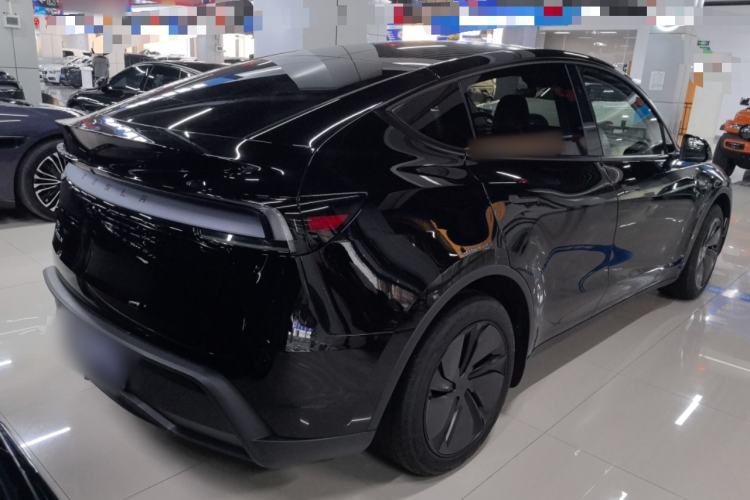 Used Tesla Model Y 2025 Rear-Wheel-Drive Version
