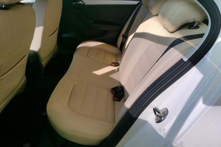 Used Volkswagen Jetta 2015 1.6L Automatic Comfort Model
