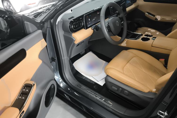 Used Leapmotor C01 2024 Range-Extended 316 Deluxe Edition
