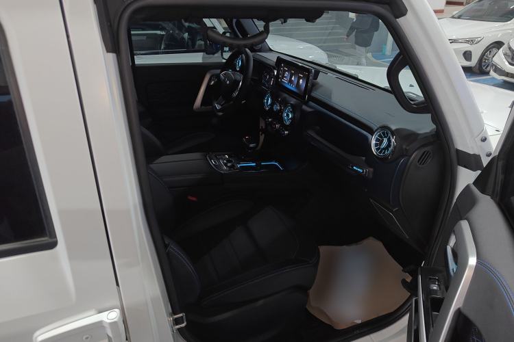 Used  BJ40 2024 2.0D Blade Hero Glory Edition
