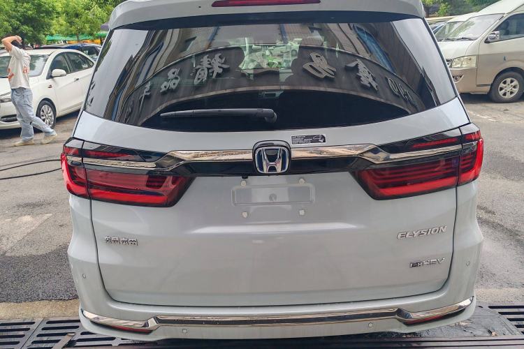 Used Honda Elysion 2024 2.0L eHEV Luxury Edition
