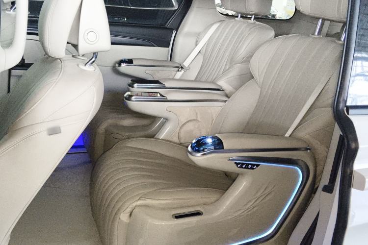 Used Buick GL8 2023 ES Lu Zun Comfort Model
