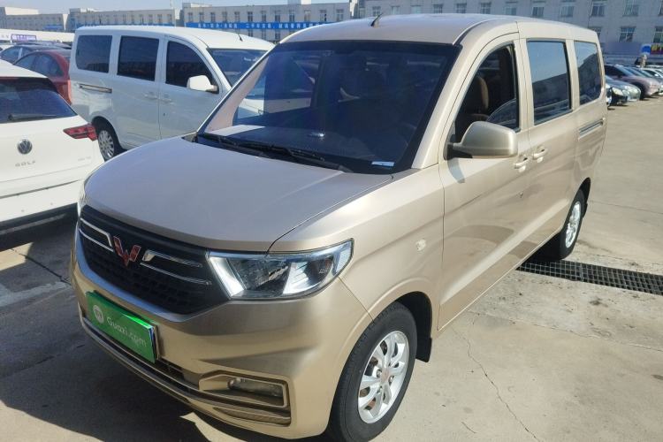 Used Wuling Hongguang V 2021 1.5L Enjoyment Edition LAR