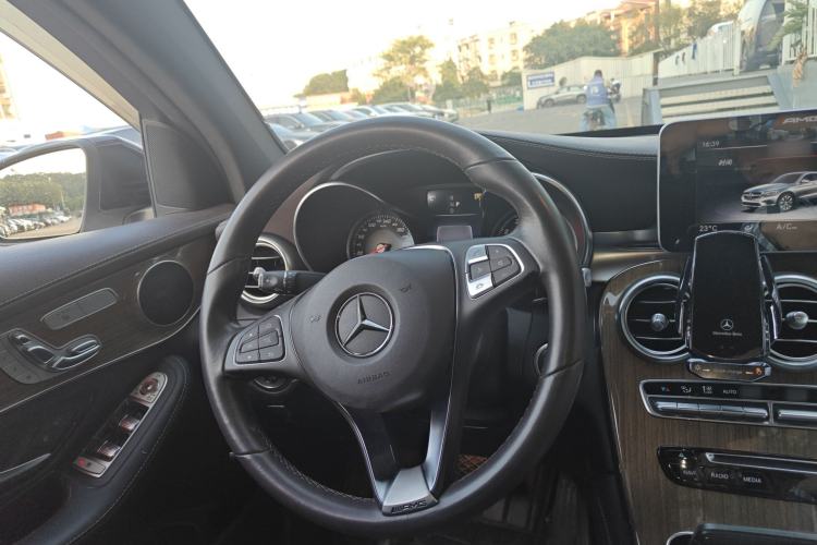 Used Mercedes-Benz GLC Coupe 2019 Facelift GLC 260 4MATIC Coupe SUV
