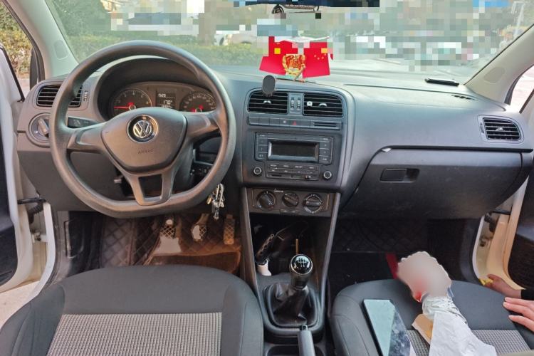 Used Volkswagen Polo 2016 1.4L Manual Fashion Model
